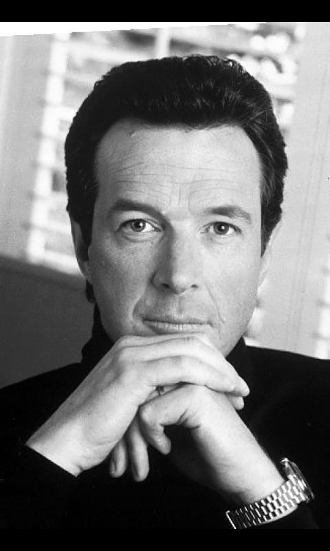 Michael Crichton, beloved and missed, today you would have been 73. Happy birthday, my favorite author & inspiration 