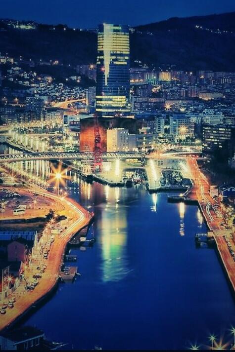 _Paisajes_'s tweet photo. No es bonito ni nada mi Bilbao. https://t.co/46sh5SnUzP