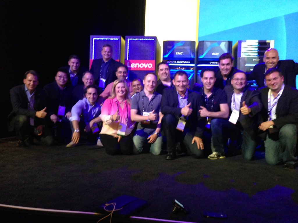 RollZanzucchi's tweet image. Bye #SAP customers at #SAPtd see you soon #EMCSAP Global Team