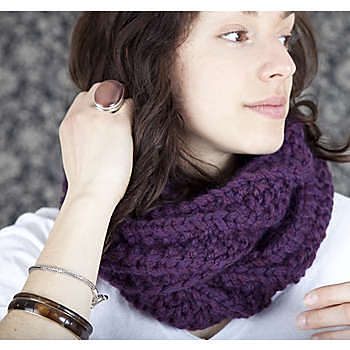 Parentng's tweet photo. Infinity scarves are all the rage now. How do you style them? See it @Sears #SearsHowTo https://t.co/e9aKJBCjqG #ad https://t.co/FDFoan9RnK