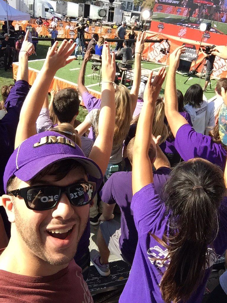 Vaughan_C24's tweet photo. @cokezero #section0 @CollegeGameDay https://t.co/HsUVF47mUw
