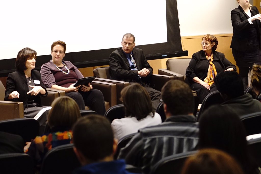 EngineeringSU's tweet photo. Deans from @ArtSciencesSU, @iSchoolSU, & @EngineeringSU are fielding questions #SUSTEM #OrangeCentral https://t.co/vCcyrcrhis