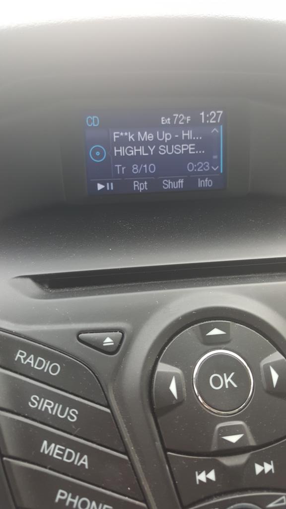 amster87's tweet photo. St Louis bounded got my favorite band on to pass the time @Highly_Suspect https://t.co/dSPHCw9UWa
