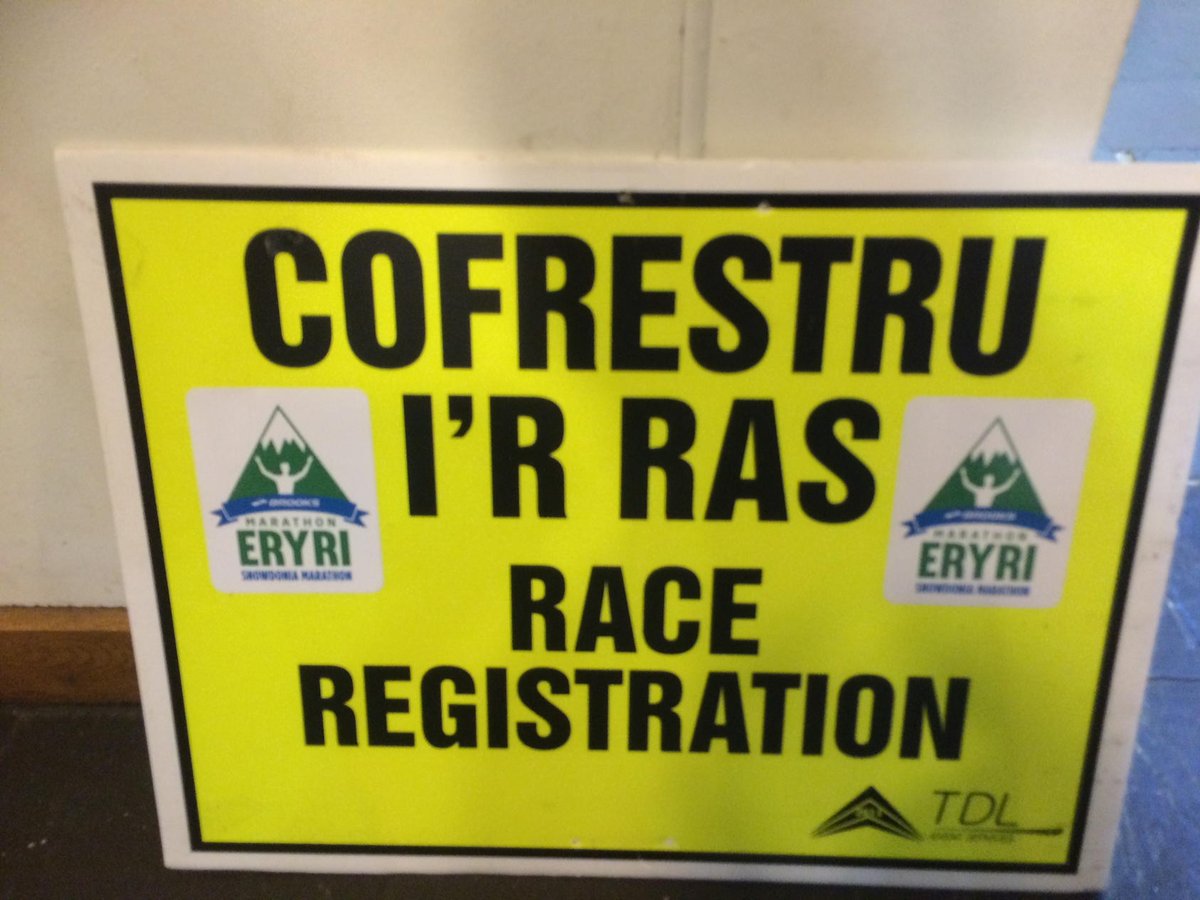 fsporty19's tweet photo. Uh oh it's really happening... Snowdonia marathon tomorrow morning! @marathoneryri #bithilly https://t.co/U3BOGAPWsh