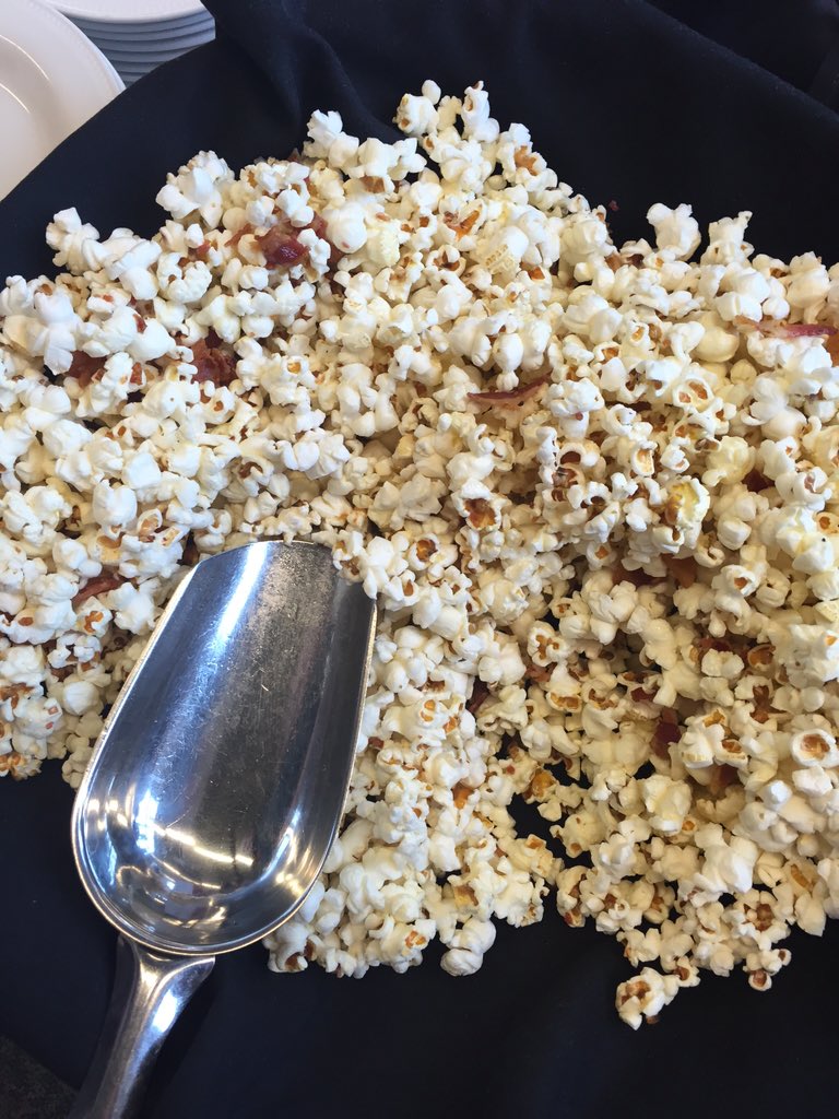 JennyLehotsky's tweet photo. Getting pampered at #ecet2chicago BACON POPCORN! https://t.co/bpQika7qTQ