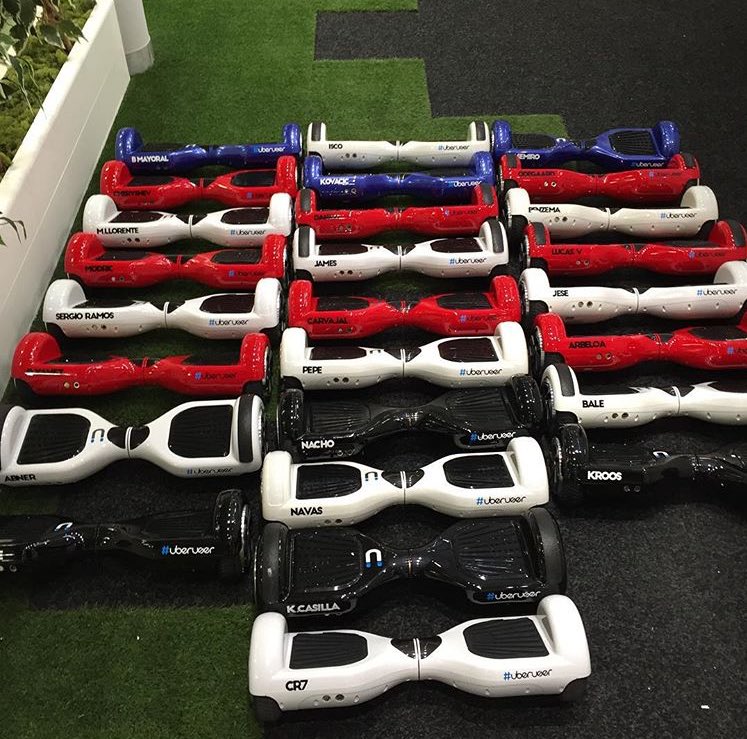 Lilian_Cote7's tweet photo. la nueva adquisición de @Cristiano y sus compañeros de equipo #uberboard https://t.co/G1mTTUwJh3