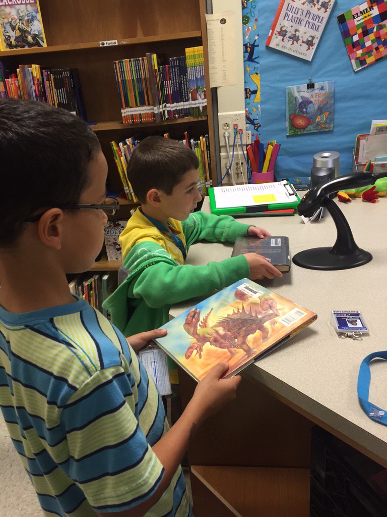 SPES_Library's tweet photo. First Graders at SPES can check-out by themselves!  Feel the power! @franglick @spes0310 https://t.co/334fgtu2Eq