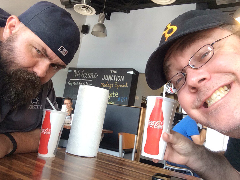 TASLUT's tweet photo. Good to see @iGoByDoc &amp; @Paco_Belle at The Junction Pizzeria &amp; Grill! #TASLUT https://t.co/Pfqh3eJgzg
