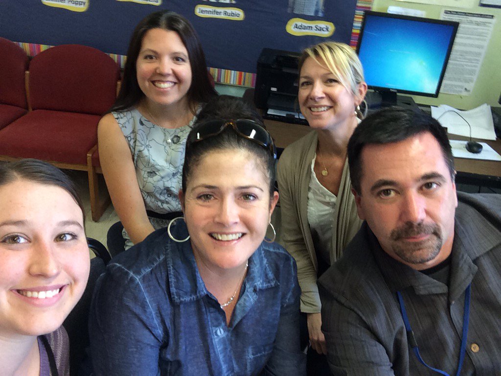 Eagle0204's tweet photo. @SingerTeach @ndominguez202 @MrH_English203 @kim_vandyk #JAMSuknighted #edisonk12 Finishing off a fabulous Friday! https://t.co/rCWeERhyWD