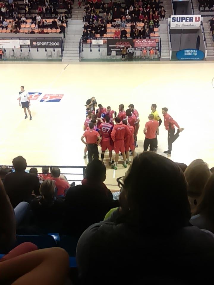 maevapasquini's tweet photo. A la mi temps 14-17! Tout est possible allez Angers allez !! #lareconquête #Angers #handball #rencontre #Limoges https://t.co/EP2SL0RULQ