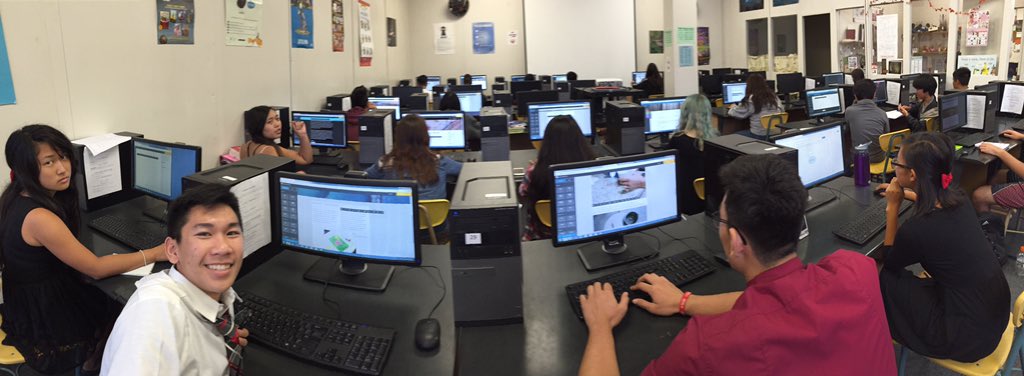 MrsStultzPHS's tweet photo. Blogging away from cooking to building a craft business to creating films to research! #Google20Time #aplang #aptran https://t.co/Bke3rZP9iA