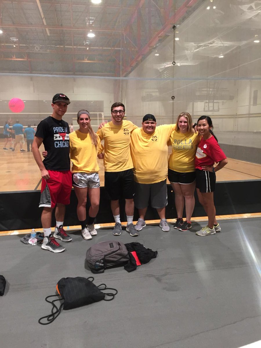 WSU_FHCP's tweet photo. The FHCP volleyball supporting S.W.A.T raise money for Victory in the Valley and Susan B. Komen for a Cure! https://t.co/S8iifwqp31