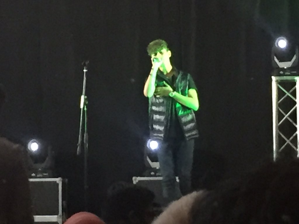 awazfm's tweet photo. @HumanAppeal @HarrisJOfficial performing in Glasgow - lovely voice and a feat future ahead of him https://t.co/pgWWehekEm