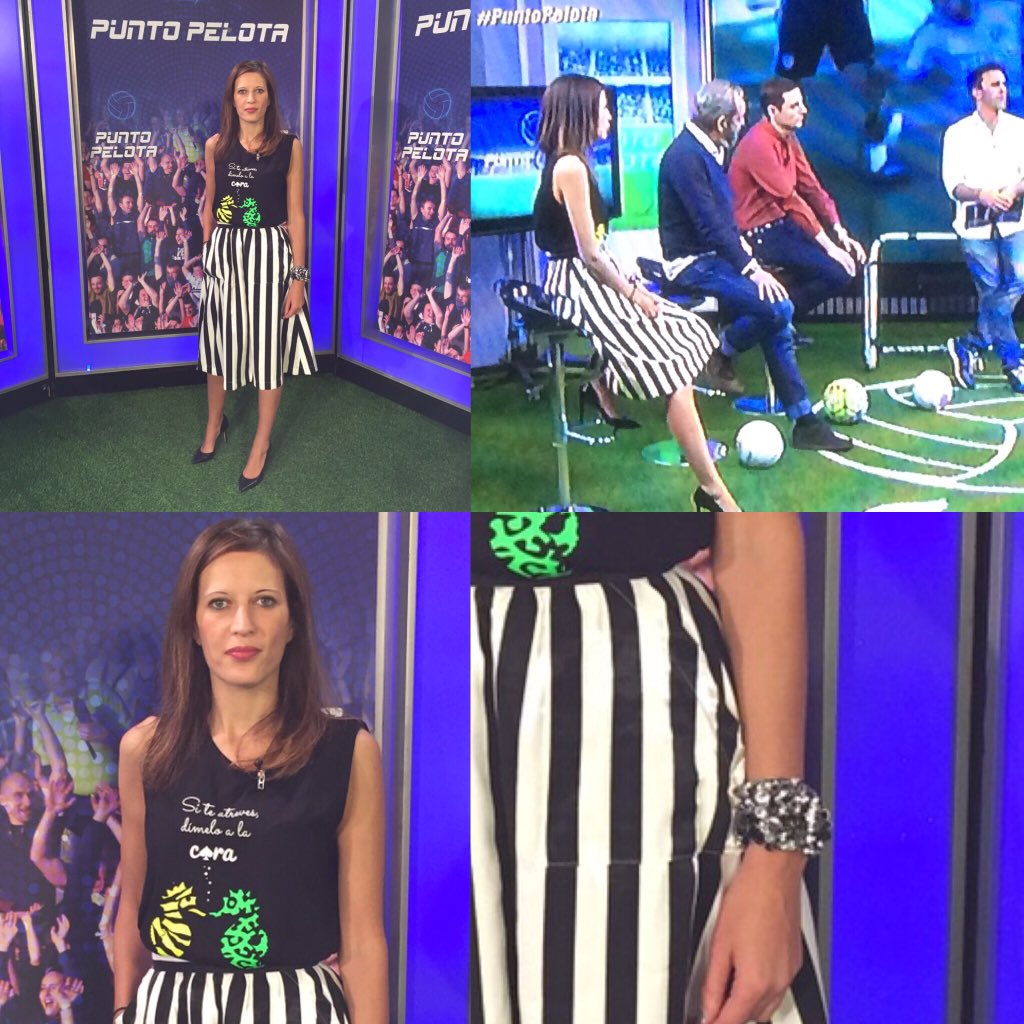 kmoon_es's tweet photo. Q linda @karlavazquezlop hoy en #PuntoPelota con 🎽 @buenachic_ #falda @ElAlfeniqueRojo 👠 @krackonline @Gabrielle_fd_ https://t.co/Jlz6KvkJVV