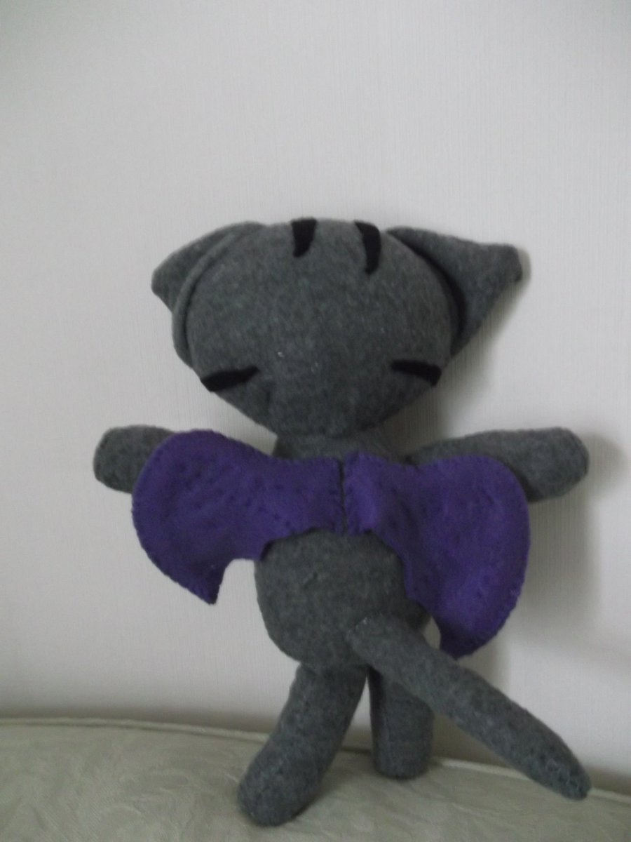 heathermason76's tweet photo. made a spaz moogle in preperation for ff months :D @crumps2 approved! #handmade #anyonewantone https://t.co/f1hhQcXDGU