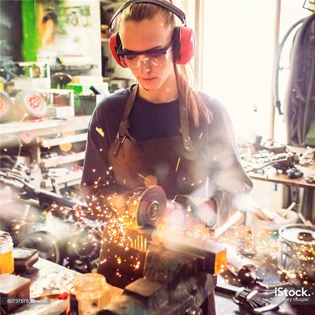 TempuraImages's tweet photo. .#LeanIn Collection on @iStock, enabling more people to show a world of empowered women https://t.co/ePGckWeC6K https://t.co/bBQWvGLTsR