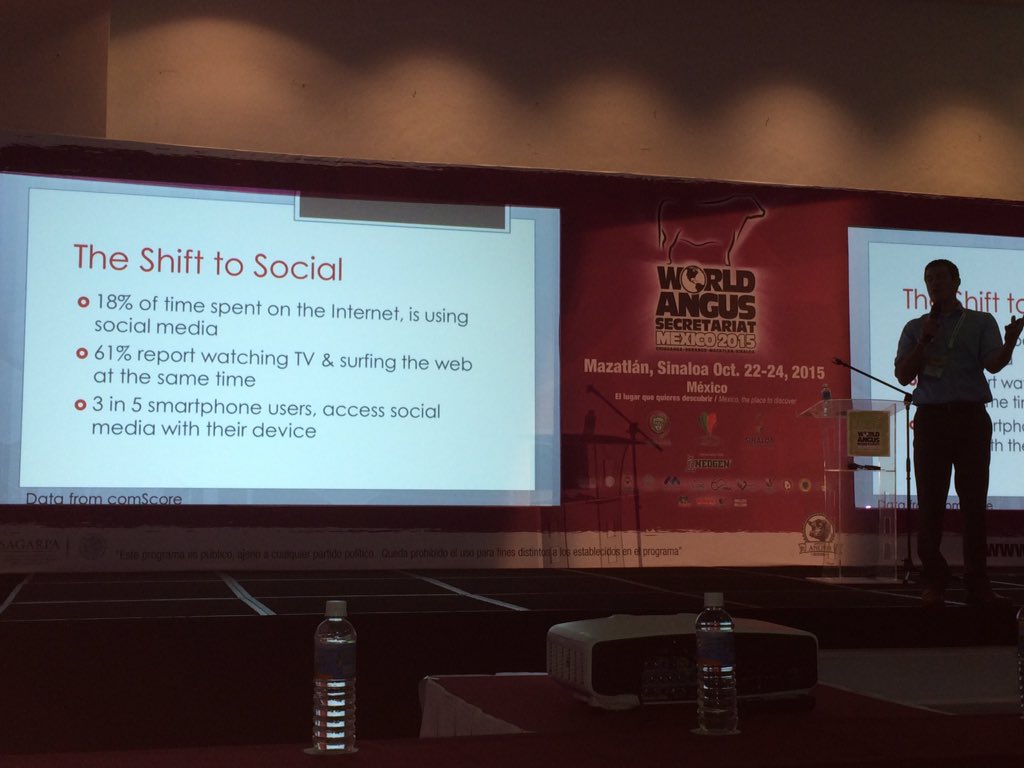 KajLatimer's tweet photo. #was15 Campbell #freshairfarmer 84% Cdn farmers use social media, for person & Ag business. @cdnangus @cdnangus_rob https://t.co/h5kFjnCaOd