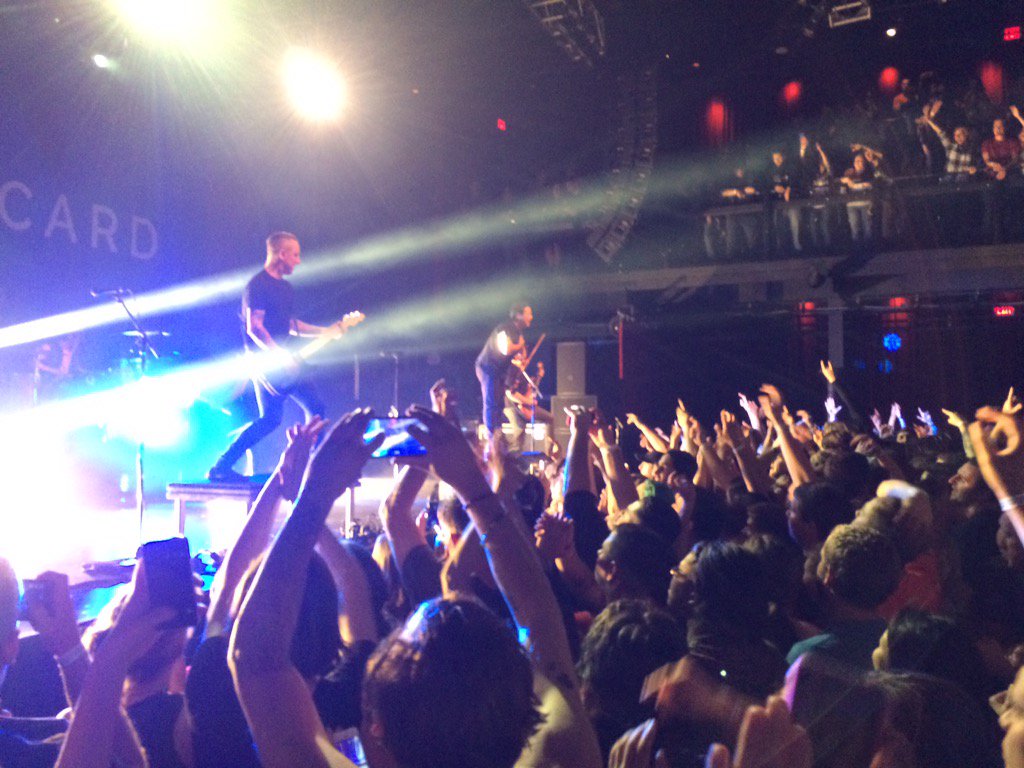 AtFaceValueMD's tweet photo. Yellowcard and NFG were so awesome last night. #idols #Yellowcard #NFG #crazygoodtime https://t.co/SnHUJFzHlZ