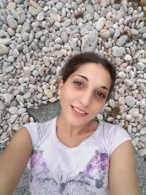 #nomakeupselfie #allnatural https://t.co/qJ8lsZFSYc<a href="/tag/nomakeupselfie"class="tags">#nomakeupselfie</a><a href="/tag/allnatural"class="tags">#allnatural</a>