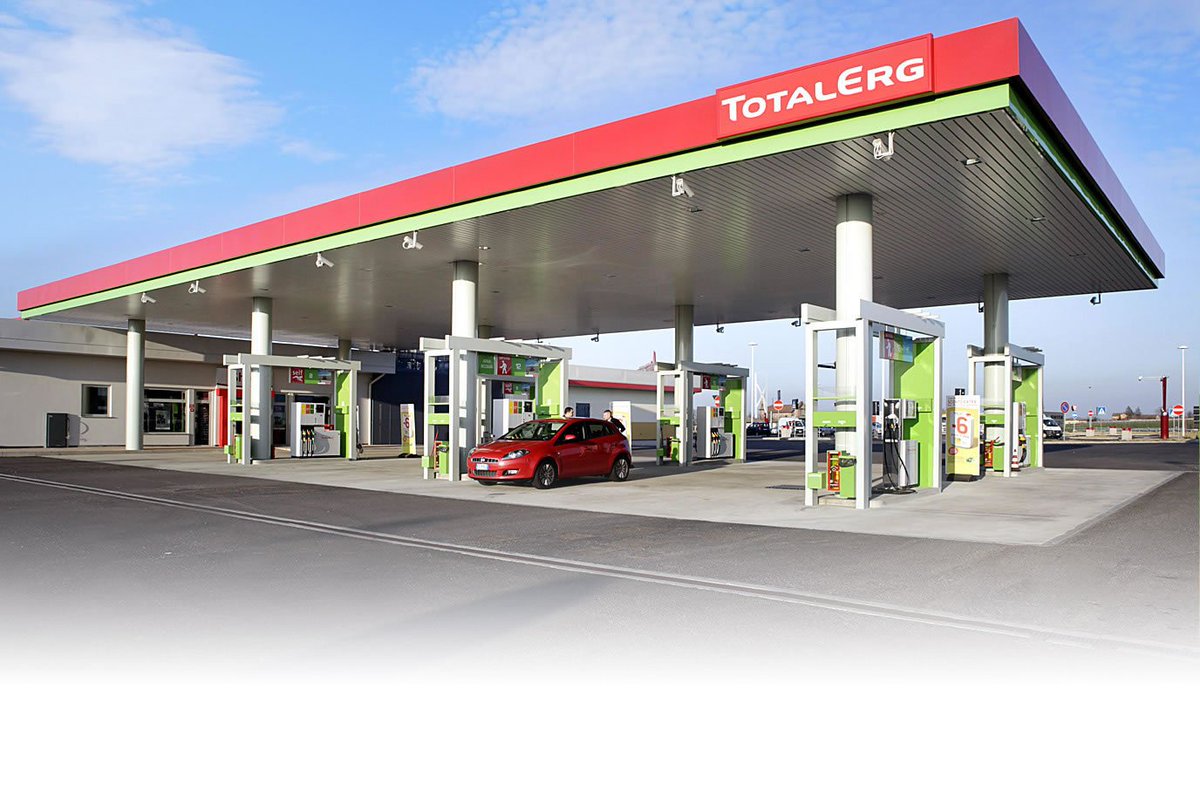 WebankPromo's tweet photo. Vuoi 120 Euro in buoni acquisto #TotalErg? Apri il conto #Webank dal sito https://t.co/SB41cuRAcS oggi stesso! https://t.co/7V9QKQeea0
