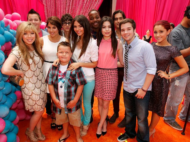usedtobelizzyfp's tweet photo. #nickfans #aricute https://t.co/GIoBEbx1Hy