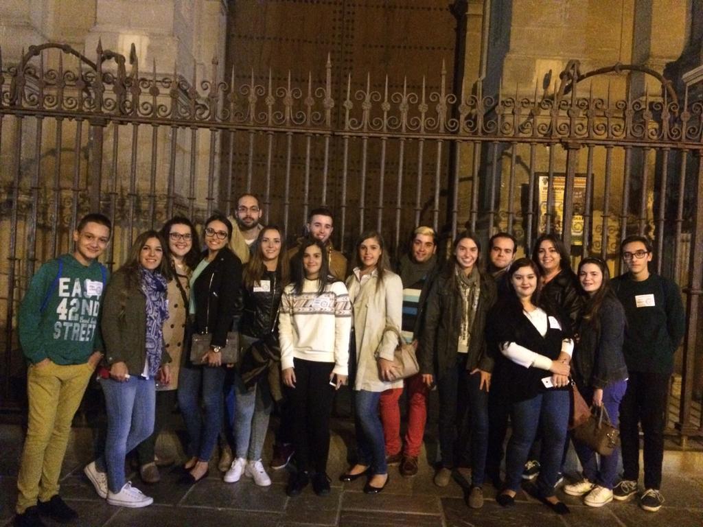 Ya estamos preparados para la Noche de Marcha junto a <a href="/PerdonAurora/">Hermandad de la Aurora</a>