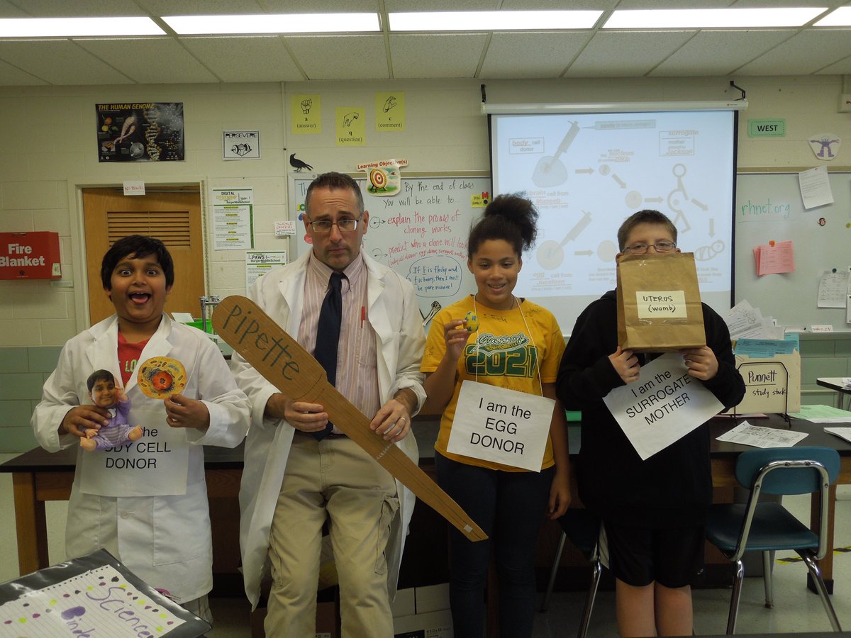 rhsciyoung's tweet image. Cloning a 7th grader always entertains &amp;amp; (hopefully) educates! #sciencemodels @BurgerMidSchool @aluehmann