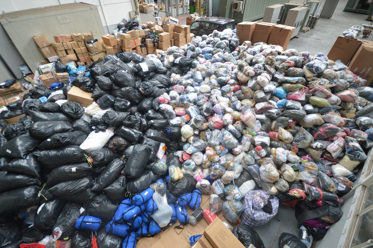 BensForest2020's tweet photo. 10,000 packs on the way to Syria next Wed @FightingCocksIE @KarlFfrench @Lorraines_art @GCC_NewRoss @MariaLisaX https://t.co/QxRPpGnyox