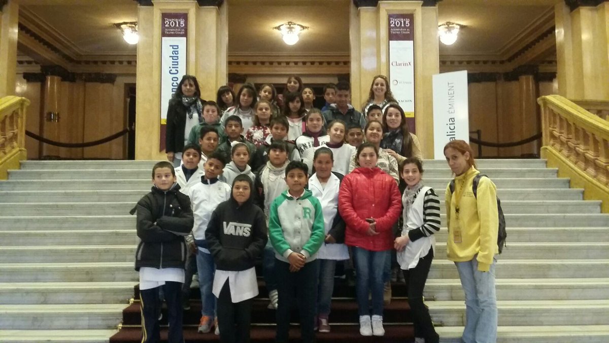 ¿Querés conocer La Boca, el <a href="/planetarioBA/">Planetario Galileo Galilei</a> y el <a href="/TeatroColon/">Teatro Colón</a>? Anotate en: conociendoba@buenosaires.gob.ar
