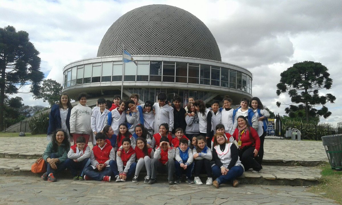 ConociendoBA's tweet photo. ¿Querés conocer La Boca, el @planetarioBA y el @TeatroColon? Anotate en: conociendoba@buenosaires.gob.ar https://t.co/jPSXVTDpwH
