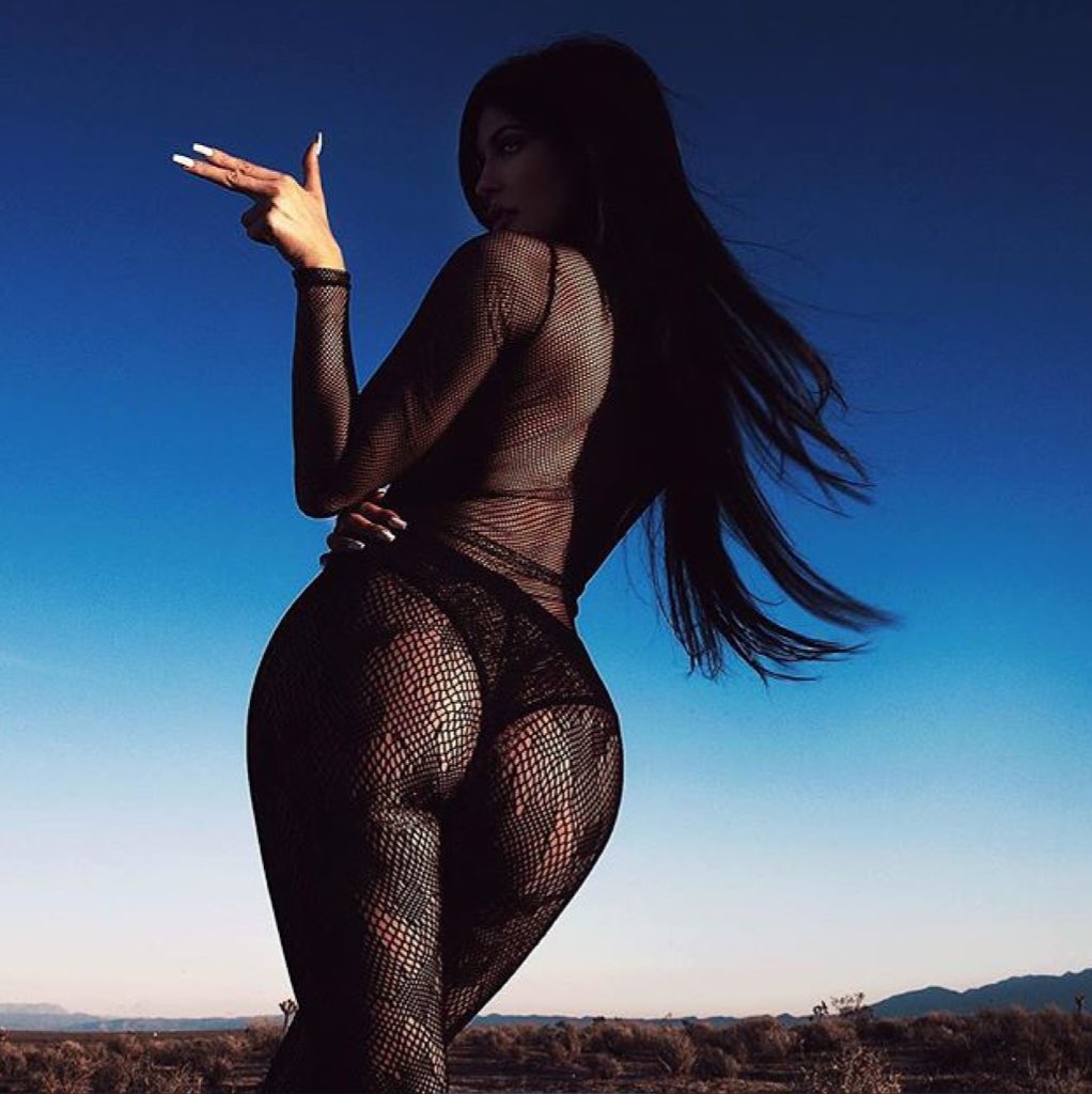 best kylie pics (@bestkyliejpics) on Twitter photo 