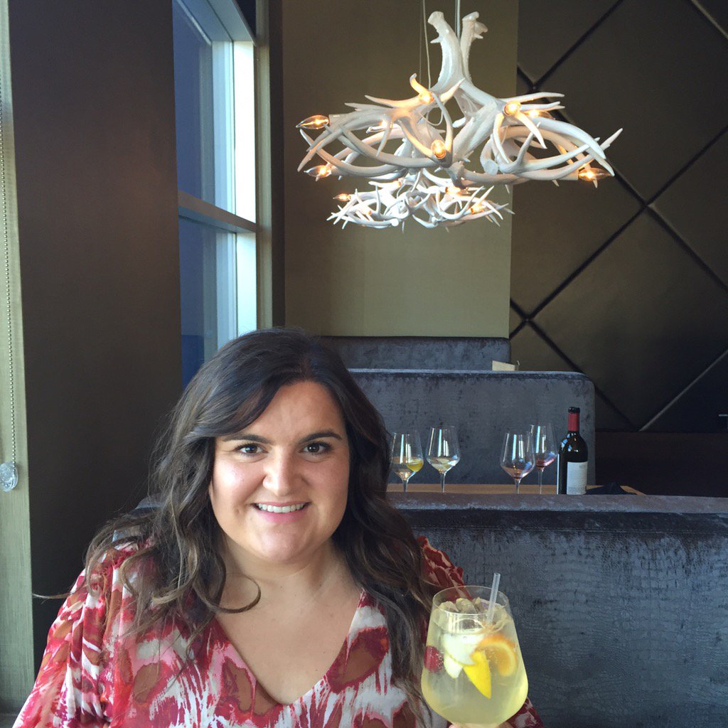 laura_piette's tweet photo. Our beautiful grad @_madisonpiette. Celebration underway. #UWaterloo2015 #UW2015 #UWaterlooGrad https://t.co/3GwcIjDJ8A