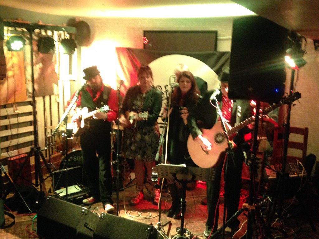 FireFlyVenues's tweet photo. The @NefariousPics are smashing it already. Come on down... Squeeze in!! #TGIFGuildford @ExperienceGford https://t.co/1vMPqwwjG1