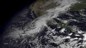 DrugRana's tweet photo. Si fuera un alien me compraría una casa en la Luna, solamente para ver los espectáculos de la Tierra. https://t.co/b7y7b4qGet
