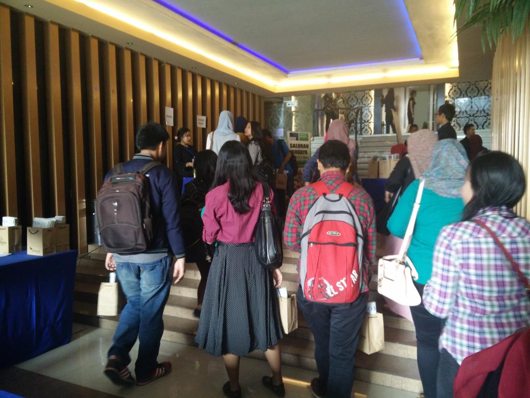 GRTW2015's tweet photo. Selamat pagi para peserta GRTW 2015, udah mulai open gate nih! Jangan sampe ketinggalan https://t.co/5RfRgnj4Qk