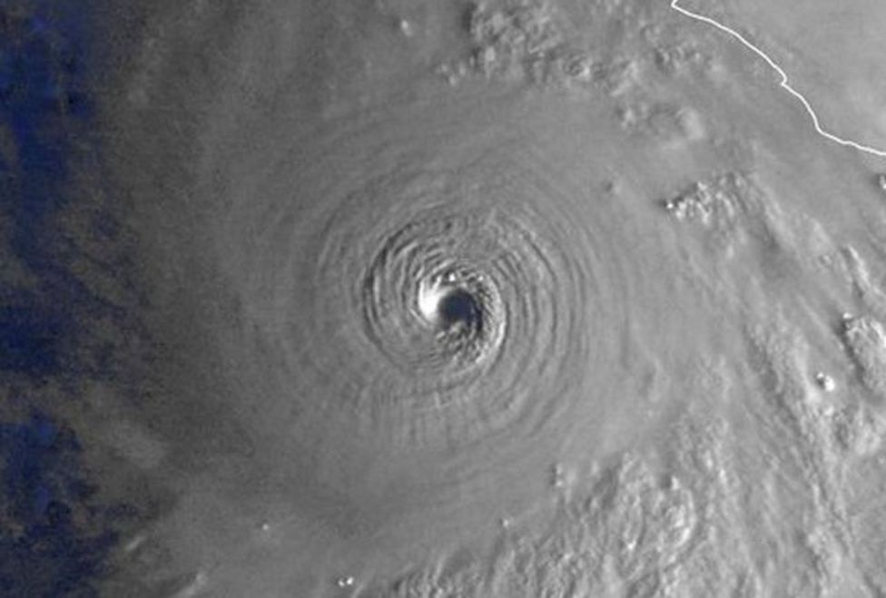 📷 Imágenes del huracán más poderoso en el planeta mile.io/1W9LCok