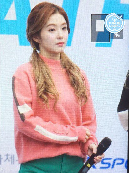 itspring_0329's tweet photo. 151024 슈퍼블루마라톤대회 #레드벨벳 #덤덤 #아이린 preview 1 #DUMBDUMB 웃음이조아~~~~☺️❤️😘 https://t.co/HouPT5Zfvc
