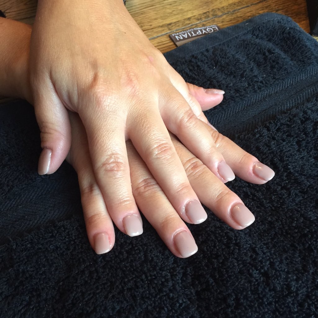 _AllureBeauty's tweet photo. More recent work #nails #nailart #beauty #beautychat #follow https://t.co/FeN6EPH2ej