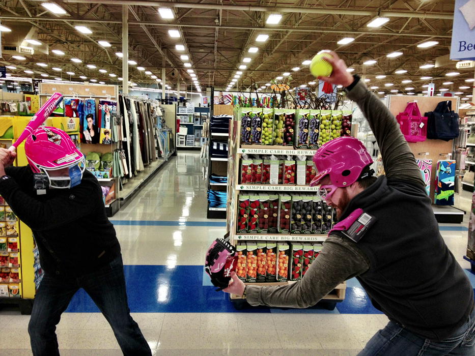 caseykeefer's tweet image. I support breast cancer awareness and the #mlbplayoffs!  #isitoctoberyet #keeferbros #rivalwild #perfectform