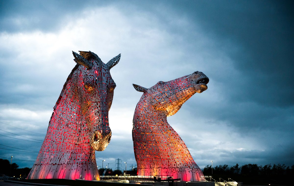 RemGoDrone's tweet photo. Kelpies https://t.co/cOk2sDQf5m