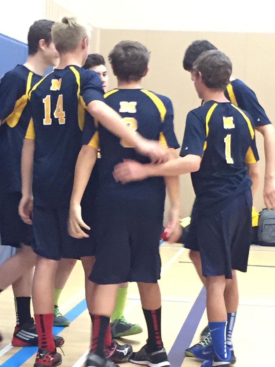 marychisholm4's tweet photo. @StMikesCSS junior boys volleyball coming together! #stmichaelprayforus https://t.co/VSiYpv37v6