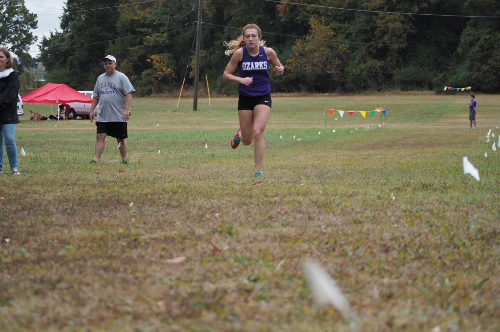 UofOAthletics's tweet photo. Caitlyn Bell wins Arkansas D-III Championships! https://t.co/aE4QtAn8Gp