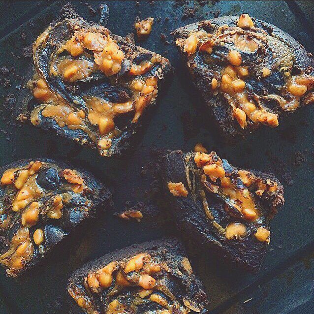 allthingspuja's tweet photo. Still can't believe black bean brownies are just as tasty 😍 Black bean crunchy peanut butt… https://t.co/LqckthSdSi https://t.co/vUuwnfSyAw