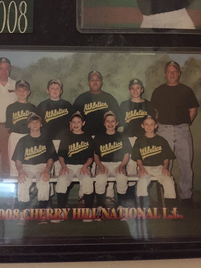 Smith_Smyers's tweet photo. Happy birthday brotha!!🎉🎊✊🏼 #aspecs @AustinMecca #squad https://t.co/g0gsFHjabu