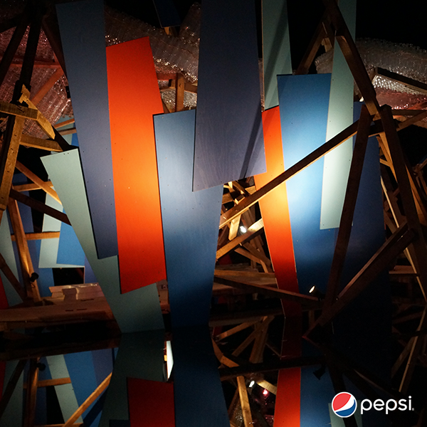PepsiMEX's tweet photo. Rompe la rutina y enciende la luz en el parque Lincoln con la obra de @antoniooconnell https://t.co/bxSeVZCCQ8 https://t.co/8yYMnhuL5U