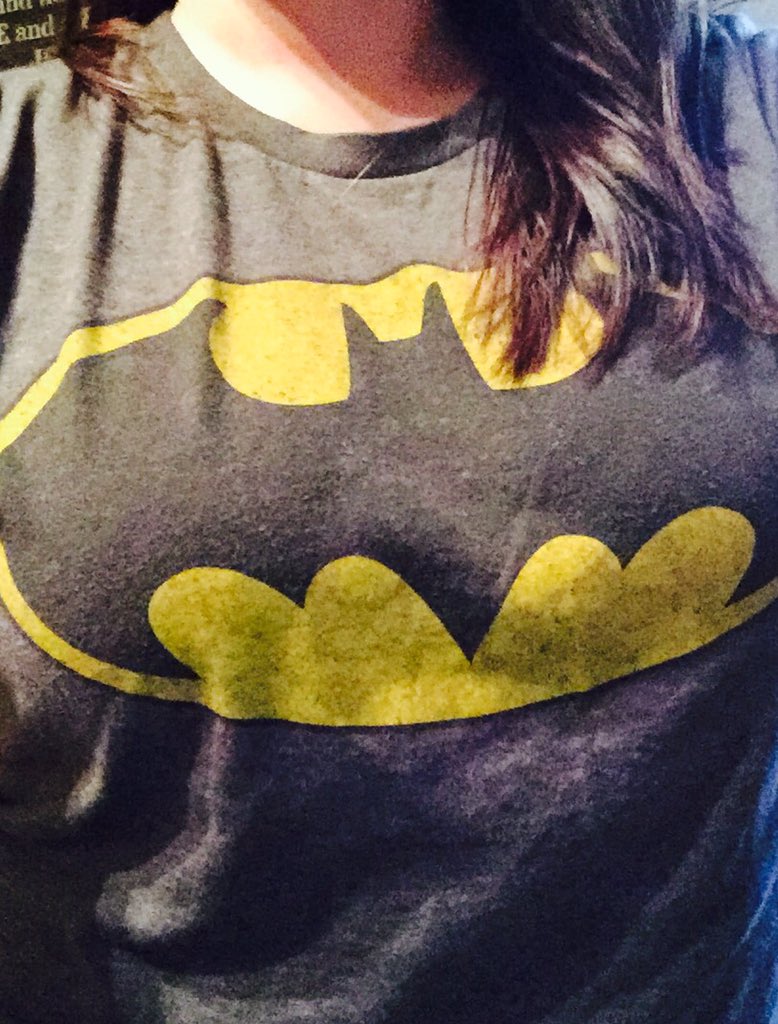 xrayladyj74's tweet photo. The things you'll resort to wearing when it's time to do laundry #SorrySuperman π https://t.co/fymXe6OXIa