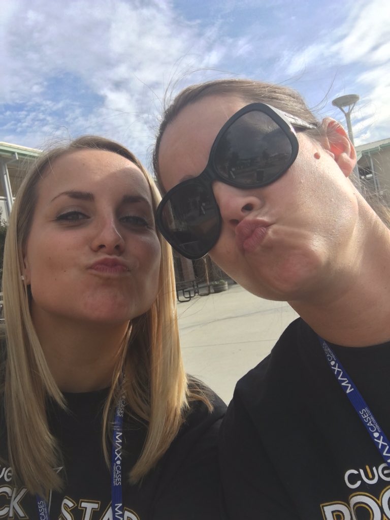 edulebrity's tweet photo. Luh you @tracibengs ๐ #cuefall she needed a #selfie https://t.co/1HdOlvoPeu