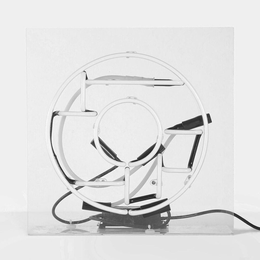 nowherefamous's tweet photo. Our neon "O" for an upcoming branding project. #neon #branding #design #graphicdesign #typography #type #designspir… https://t.co/Adq8pDMwA8