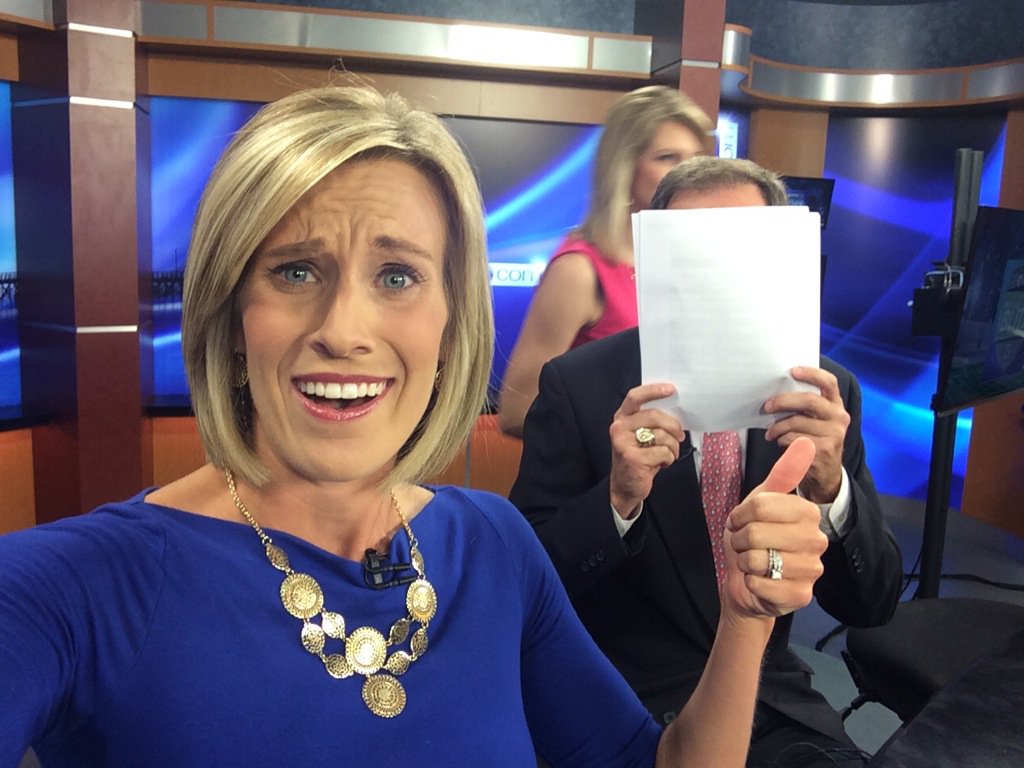 MeghanMNash's tweet photo. Bob Juback ❤️s selfies! #anchorfun https://t.co/OrVJmqkWuQ