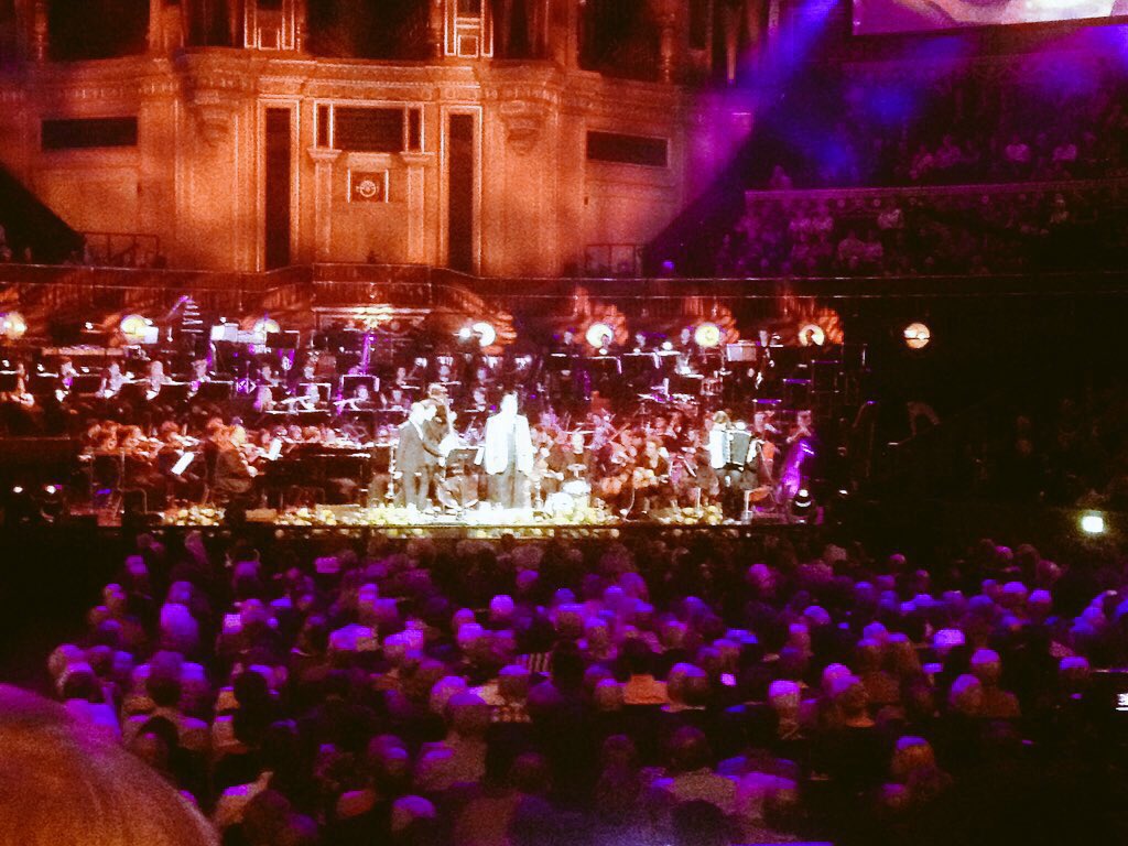 alex_cerys's tweet photo. Bryn Terfel and Sting singing 'Roxanne' @RoyalAlbertHall was so good!! @Bryn_Terfel #Bryn50 #UnexpectedlyAwesome https://t.co/SIcYuMC1hN